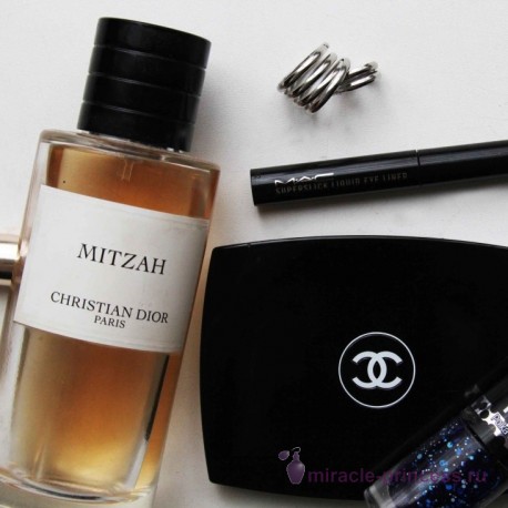 Christian Dior Mitzah 22