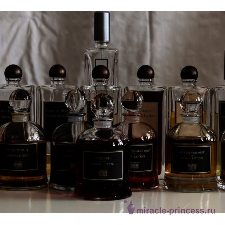 Serge Lutens Bois et Musc 22