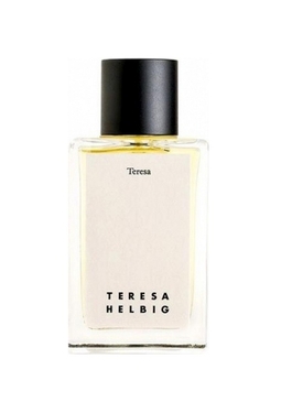 Teresa Helbig A bulldog in the Atelier