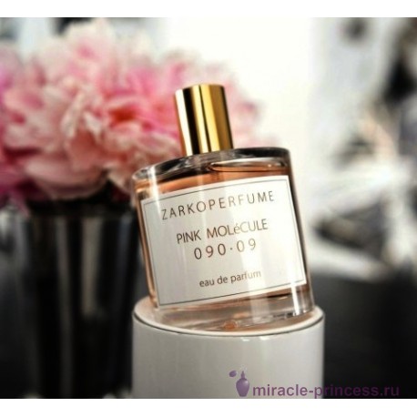 Zarkoperfume PINK MOLeCULE 090.09 22