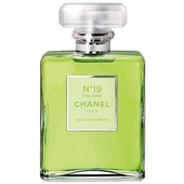 Chanel Chanel No 19 Poudre