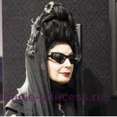 Diane Pernet Wanted