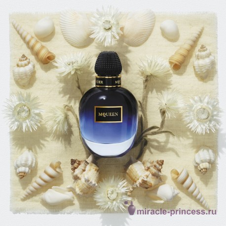 Alexander McQueen Everlasting Dream 22