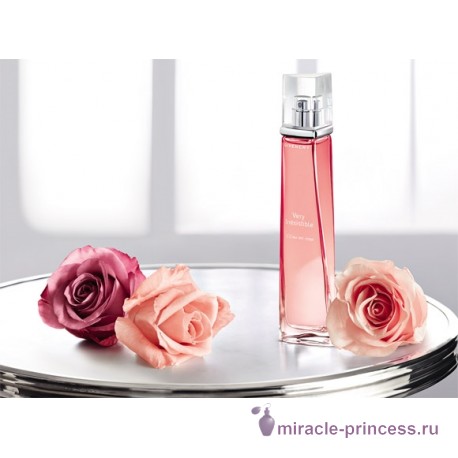 Givenchy Very Irresistible L`Eau en Rose 22