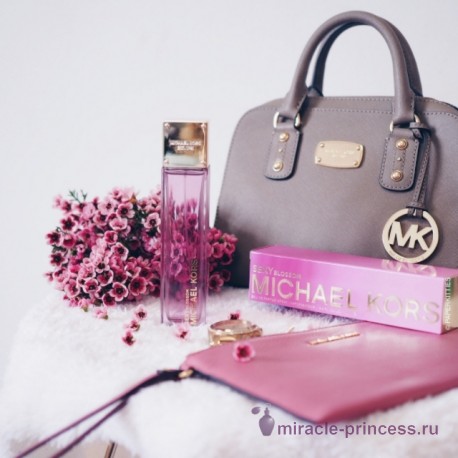 Michael Kors Sexy Blossom 22